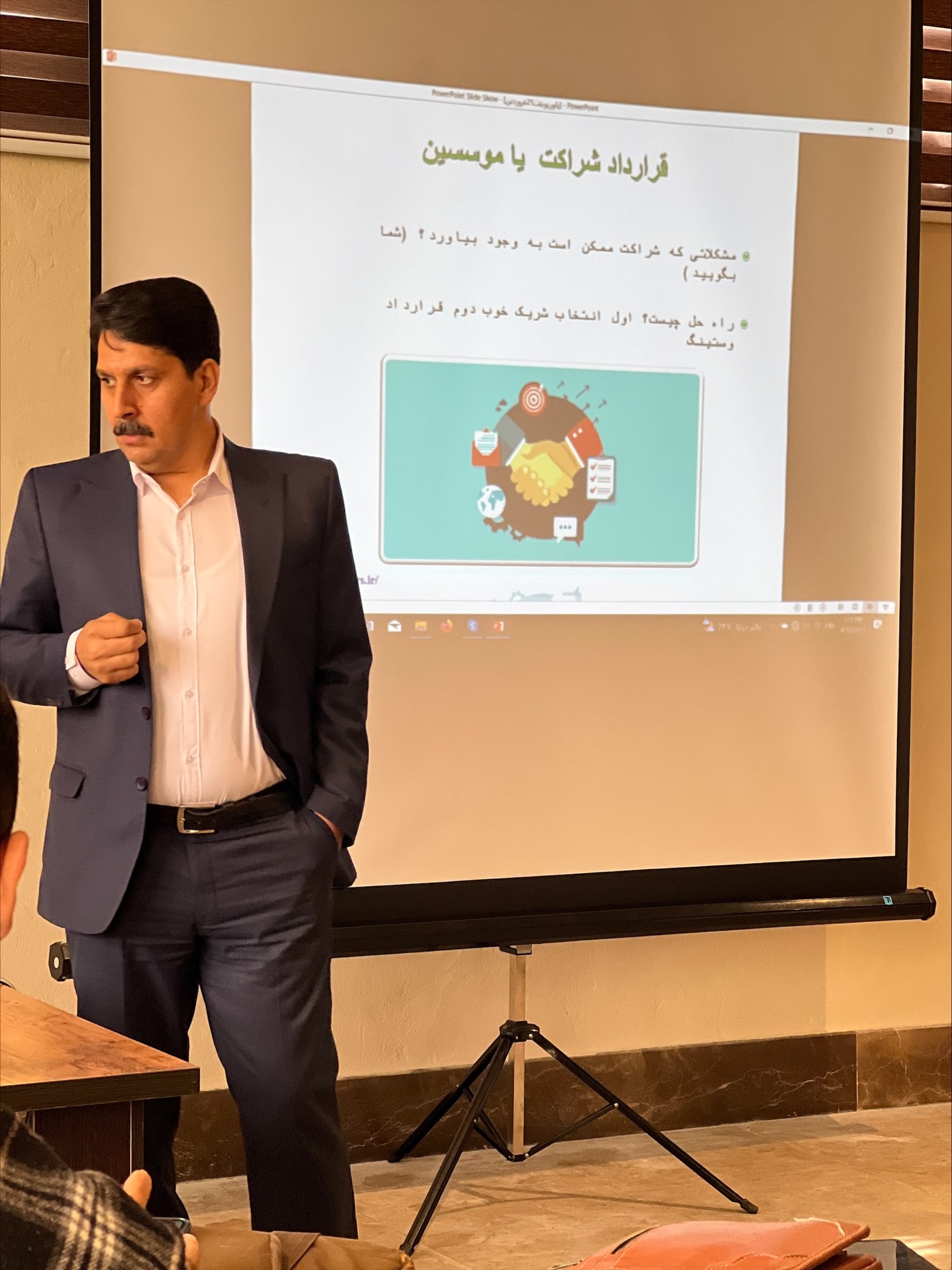 هادی توکلی