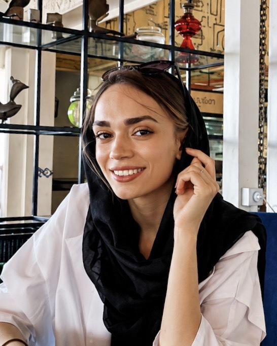 پرستو امینی
