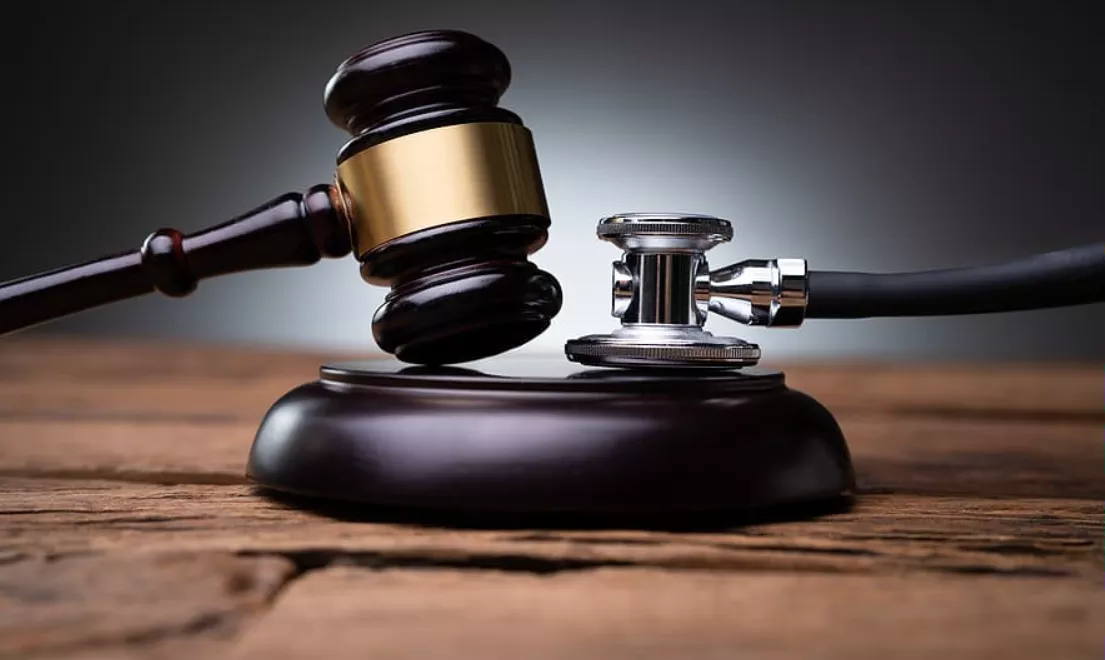 وکیل ماهر برای پیگیری پرونده&zwnj;های پزشکی