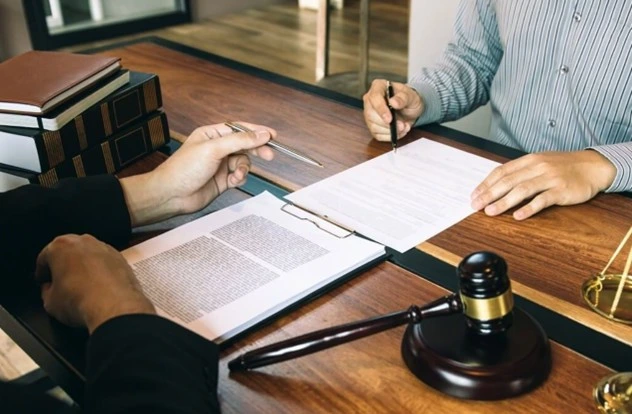 وکیل جرایم بانکی خوب